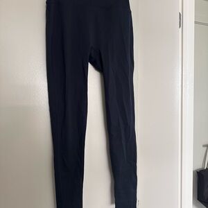 SET Active Sportbody Leggings in Navy (Never worn- brand new!)